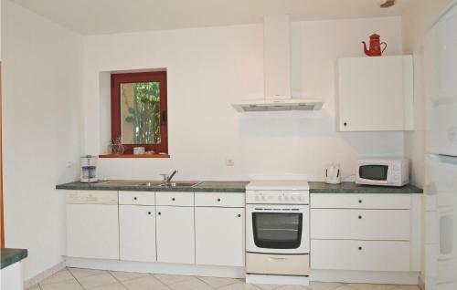 Holiday Home Tredarzec *xc *