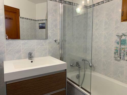Apartamento R�sidence De Vacances Marina D'arone