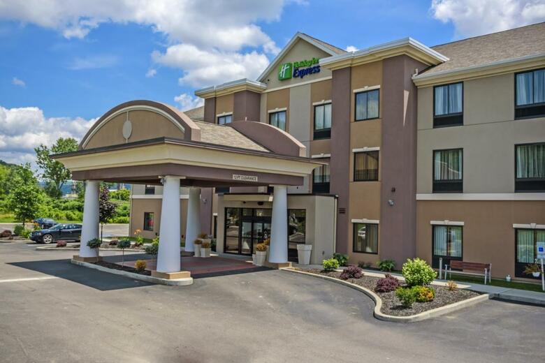 Hotel Holiday Inn Express And Suites - Bradford
