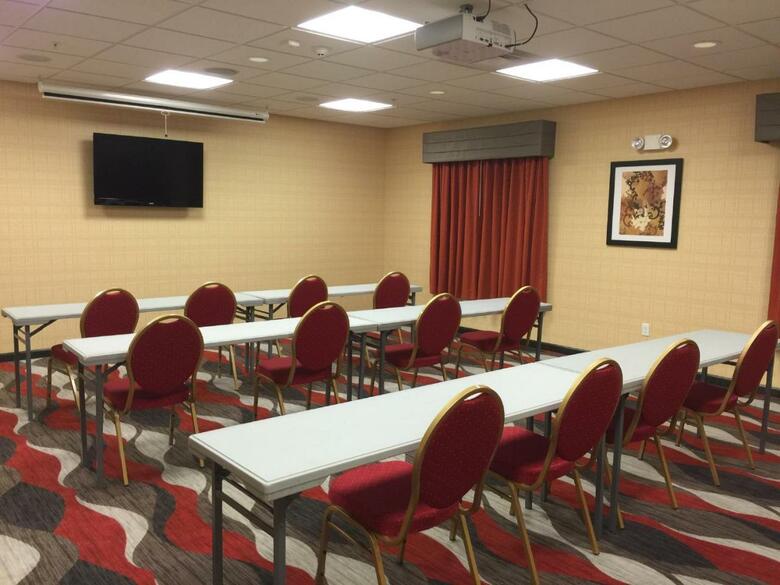 Hotel Holiday Inn Express And Suites - Bradford