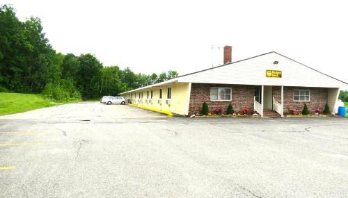 Motel Budget Host Airport Inn