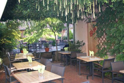 Hotel H�tel Restaurant Aux Deux Roses