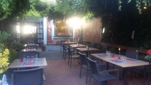 Hotel H�tel Restaurant Aux Deux Roses