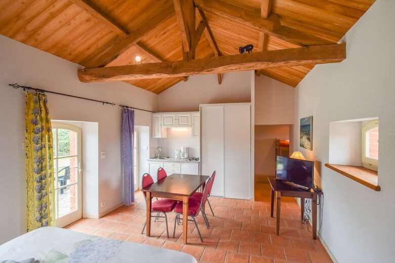 Hotel Domaine D'essendi�ras