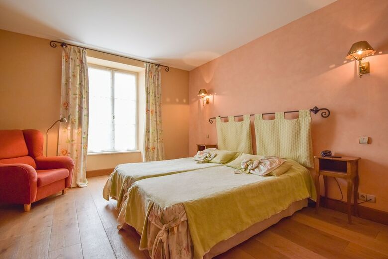 Hotel Domaine D'essendi�ras