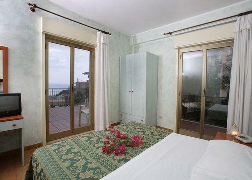 Hotel Soleado