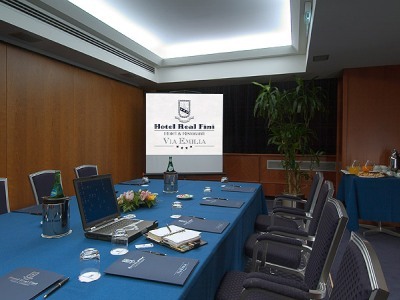 Real Fini Via Emilia Hotel