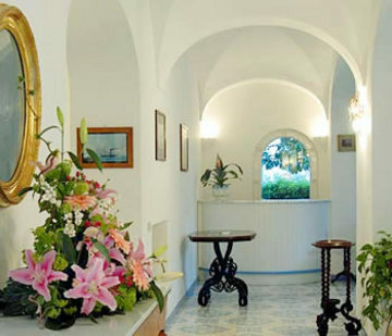 Hotel A Pazziella