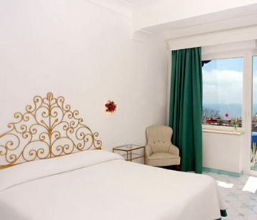Hotel A Pazziella
