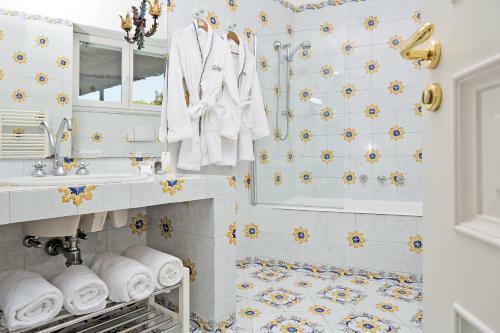 Hotel Canasta
