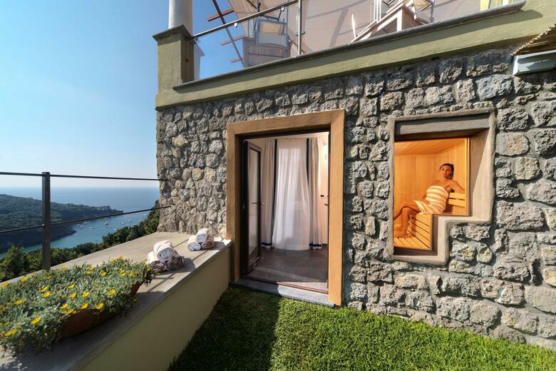 Hotel Albergo San Montano