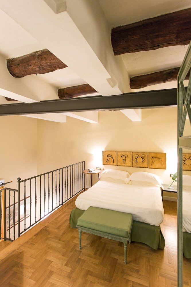 Hotel Costantinopoli 104