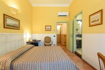 Hotel Mergellina