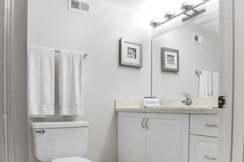 Hotel Riviera Shores Resort