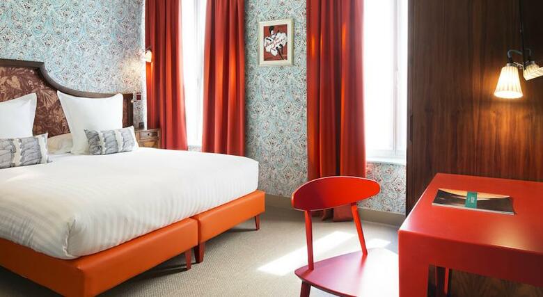Josephine Hotel