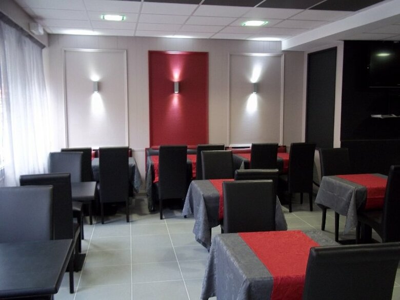 Hotel H�tel La Coupole