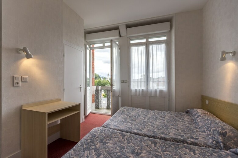 Hotel H�tel Montfort