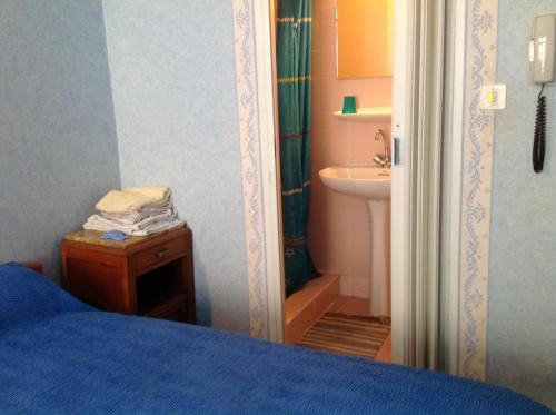 Hostal Maison Notre Dame De La Treille