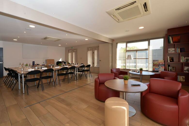 Hotel Campanile Reims Ouest - Tinqueux