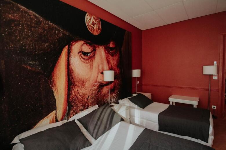 Cecyl Hotel