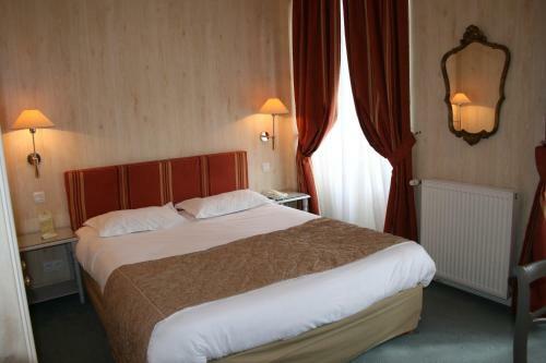 Hotel H�tel Le D'avaugour - Logis