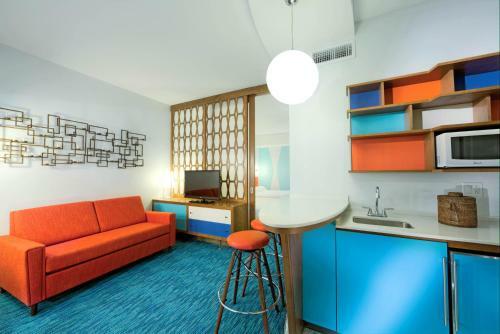 Hotel Universal's Cabana Bay Resort