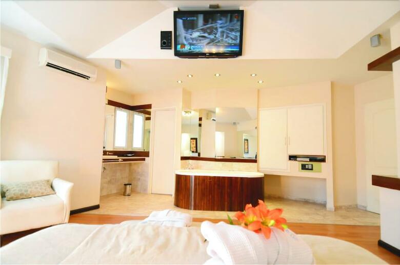 Hotel Santa Cecilia Resort & Spa