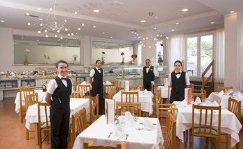 Universal Aparthotel Don Camilo