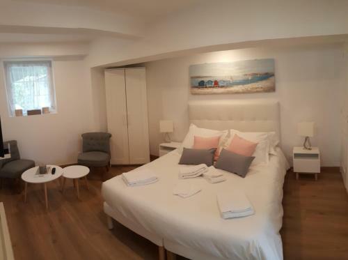 Bed & Breakfast Le Castel Guesthouse