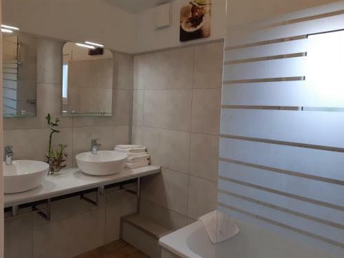 Hotel Aerotel Versailles Saint Cyr - L'�tape Du Silence