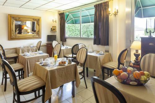 Hotel Aerotel Versailles Saint Cyr - L'�tape Du Silence