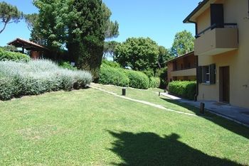 Aparthotel Residenze Al Colle Dei Pini
