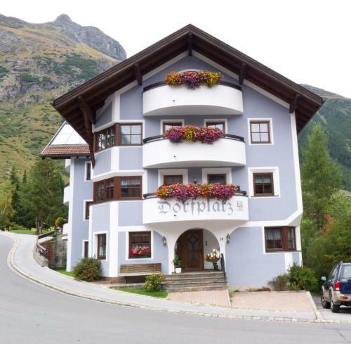 Hostal Haus Dorfplatz
