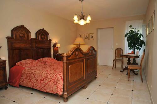 Bed & Breakfast Chambres Et Tables D'h�tes Le Voriou