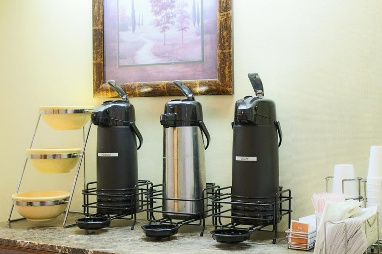 Hotel Howard Johnson Atlanta Airport