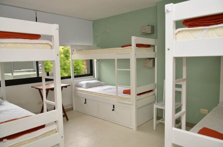 Hostal Hostel & Suites Del Rio