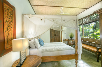 Hostal Gusde House & Villa