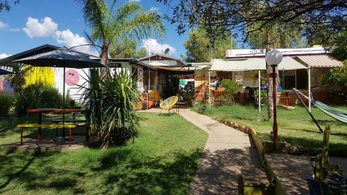 Albergue Alice's Secret Travellers Inn