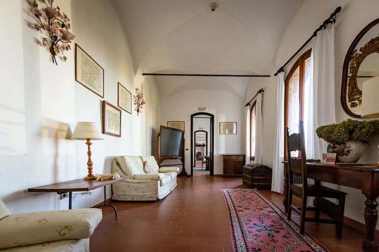 Hotel Albergo Santa Chiara