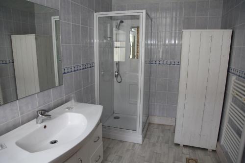 Hostal Caf� De France