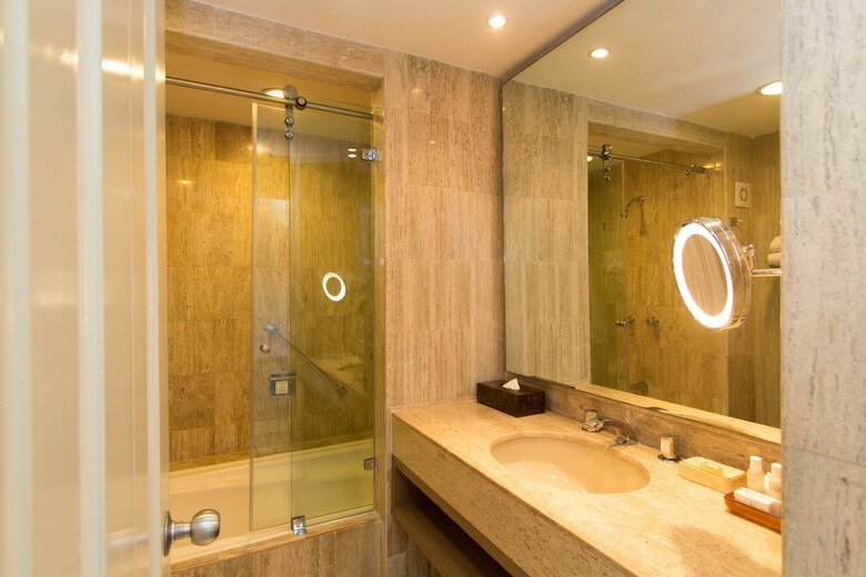 Hotel Velas Vallarta Suite Resort