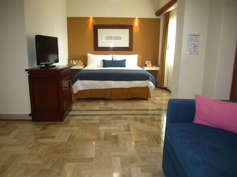 Hotel Velas Vallarta Suite Resort