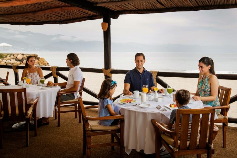 Hotel Velas Vallarta Suite Resort