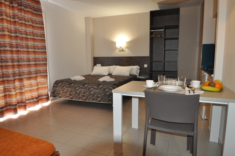 Aparthotel Safari