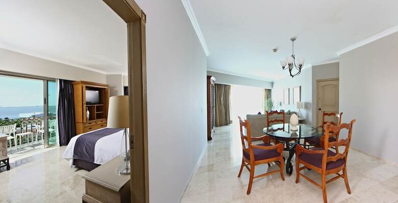 Hotel Sandos Cancun Luxury Experience