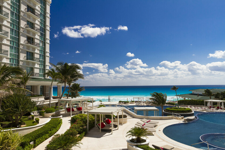 Hotel Sandos Cancun Luxury Experience
