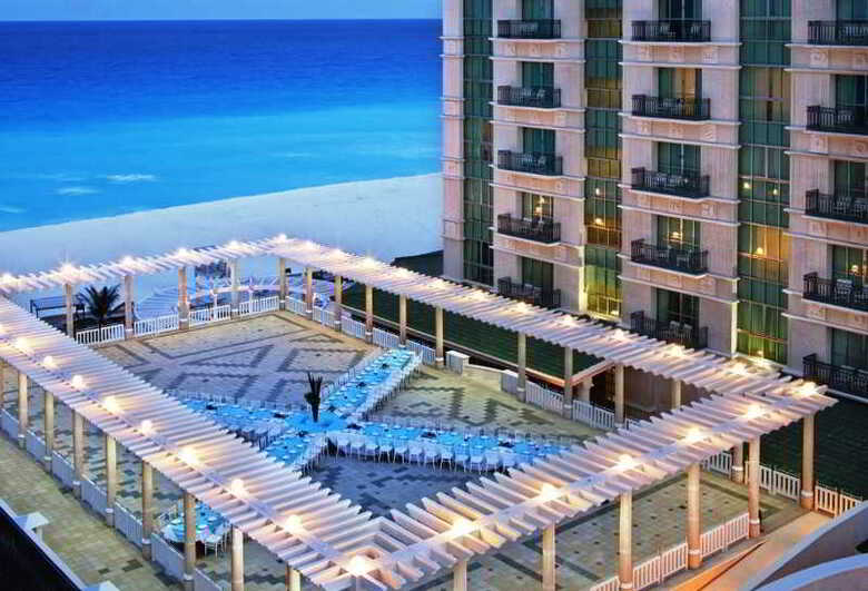 Hotel Sandos Cancun Luxury Experience