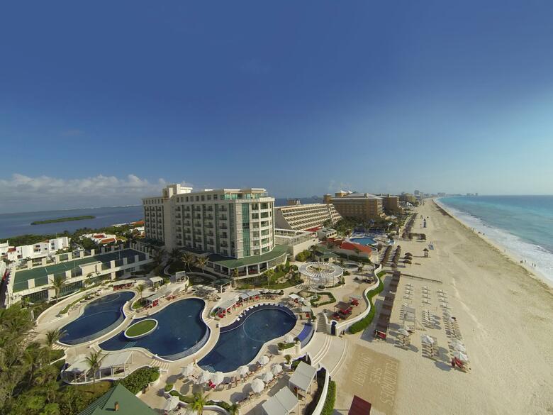 Hotel Sandos Cancun Luxury Experience