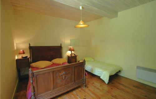 Holiday Home Grignols With A Fireplace 324