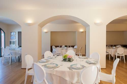 La Reggia Sporting Center Hotel